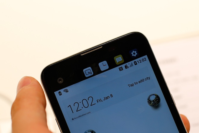 LG X screen - smartphone Android 2 màn hình, giá tầm trung