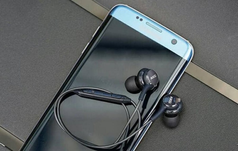 Tai nghe Samsung S8-AKG