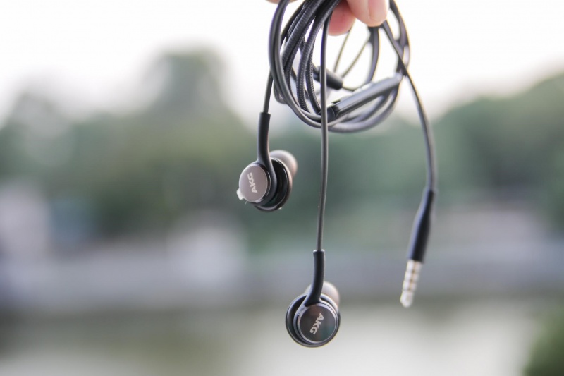 Tai nghe Samsung S8-AKG
