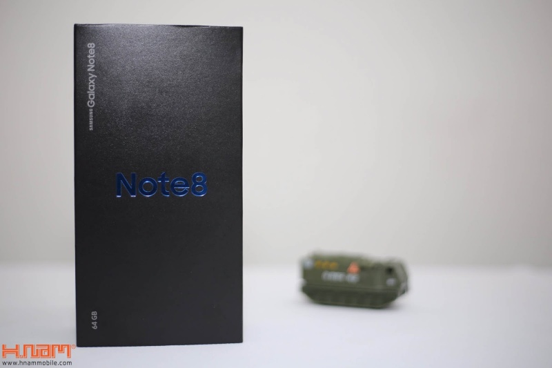 Đập hộp và trên tay Galaxy Note8 chính hãng tại Việt Nam hình 2