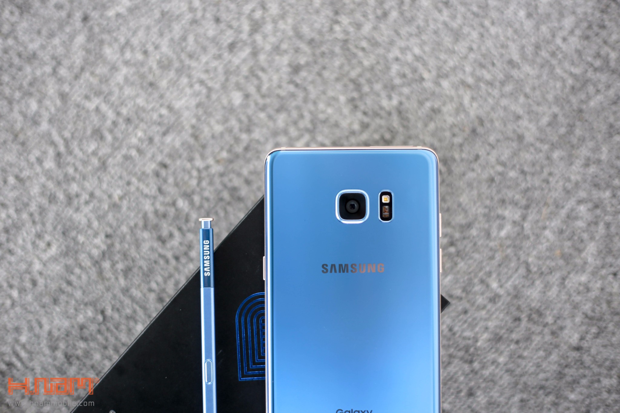 Đập hộp Galaxy Note FE Blue Coral: Phiên bản đặc biệt dành cho NoteFan hình 9