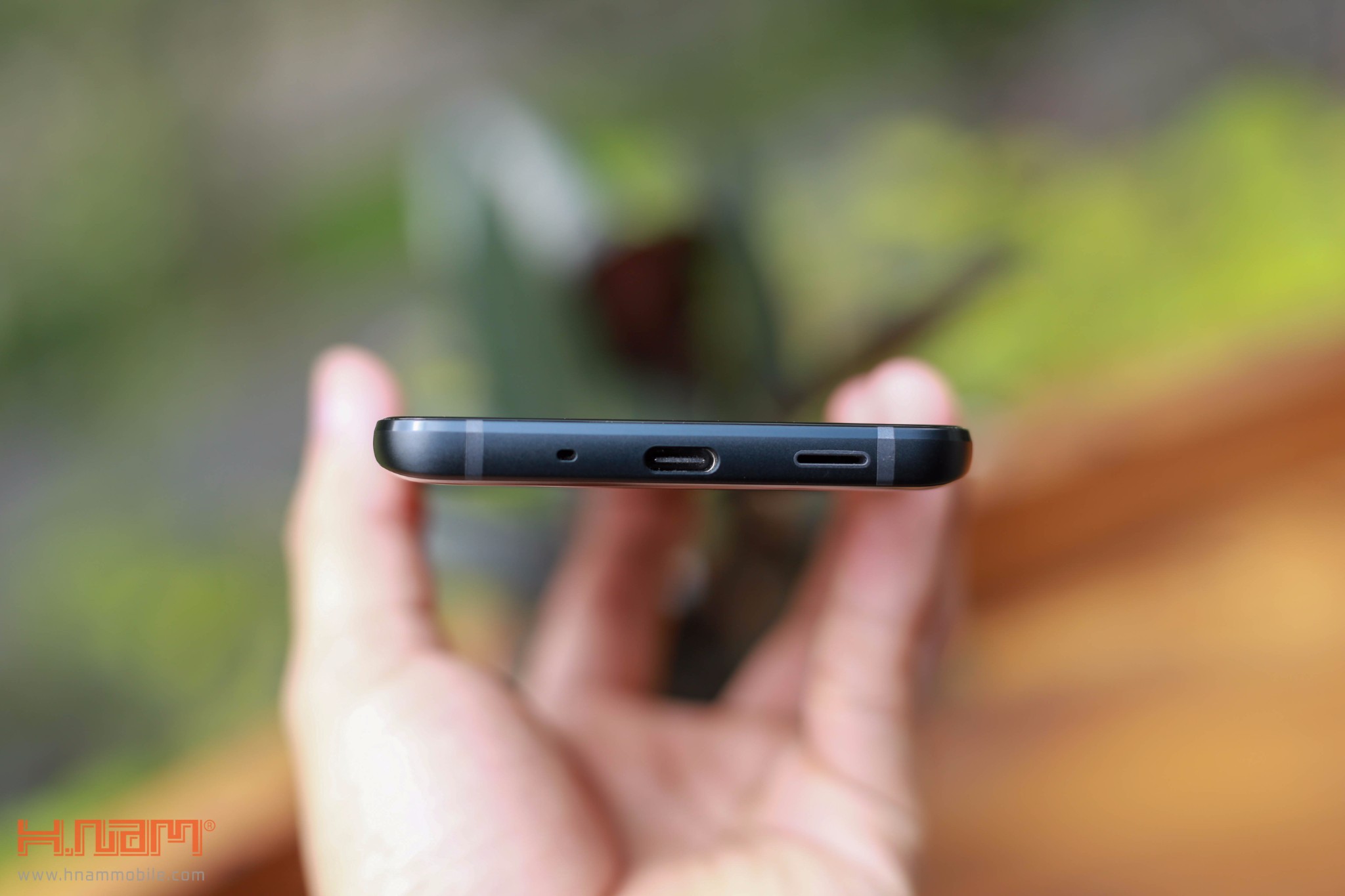 Trên tay và đánh giá nhanh HTC U11 Plus: Nối tiếp sự hoàn hảo hình 25