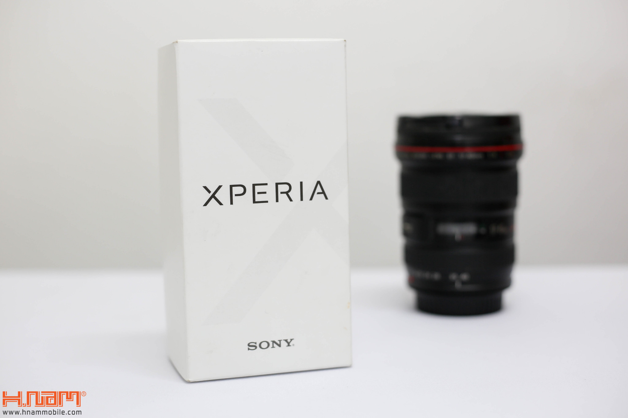 Trên tay Xperia XA1 Plus: smartphone tầm trung đầu tiên của Sony có cảm biến vân tay hình 1
