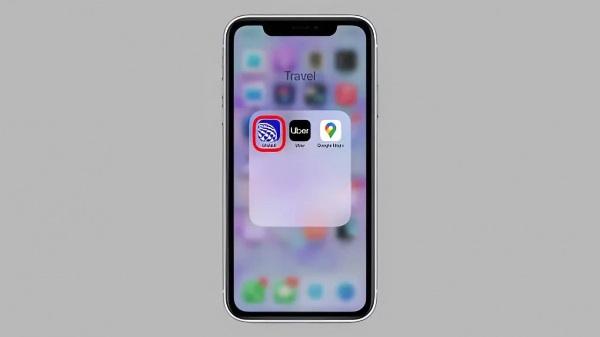 Mở email hoặc app chứa vé điện tử/thẻ thành viên