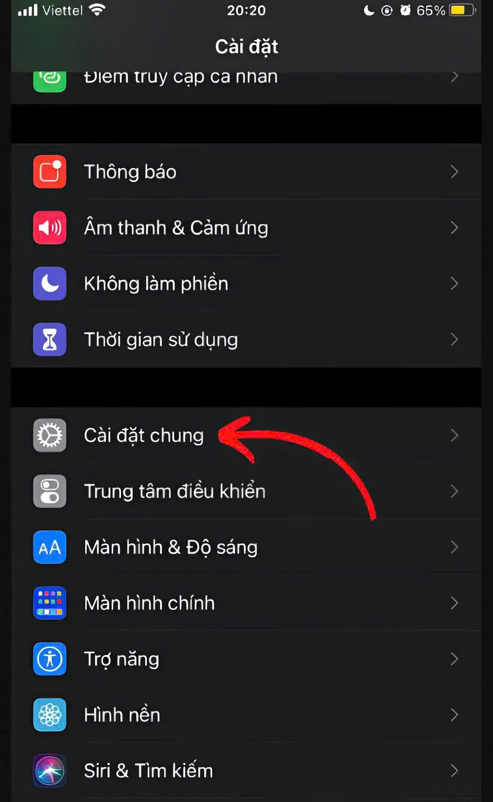Vào Cài đặt ></picture></div> Cài đặt chung > Đặt lại > Xóa tất cả nội dung và cài đặt