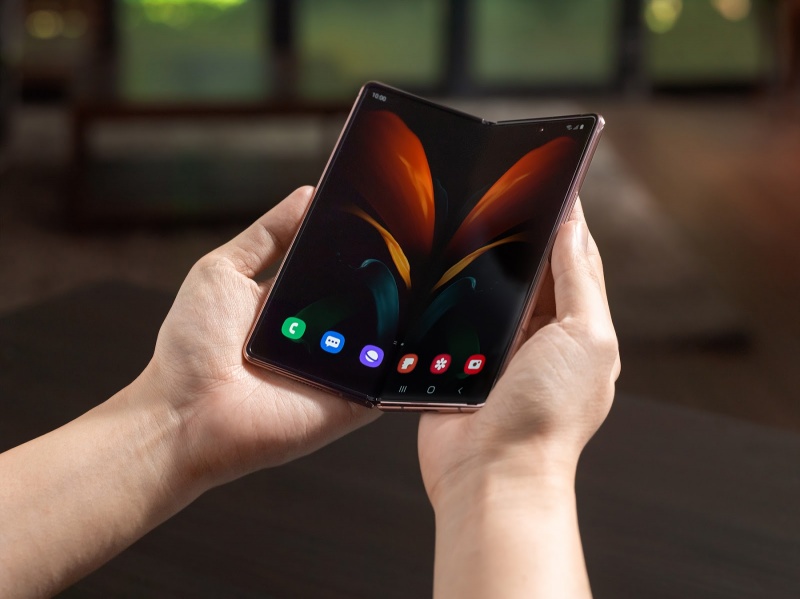 điện thoại samsung galaxy z fold 2