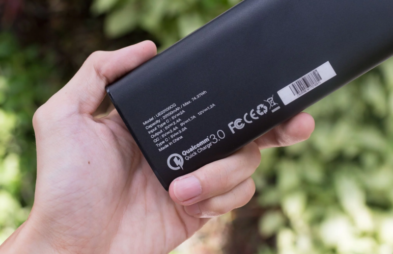 pin dự phòng Energizer UE20100CQ 20100mAh