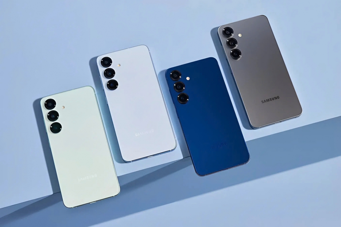 Galaxy S25 Plus giữ thiết kế ba camera quen thuộc
