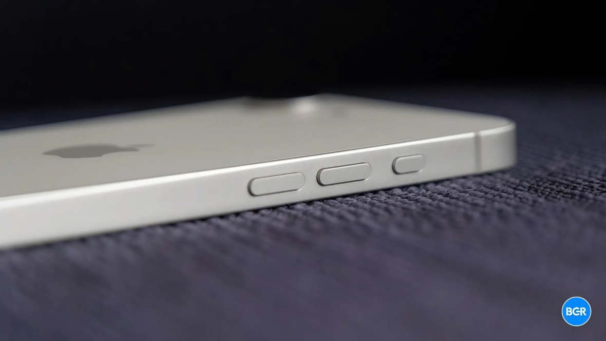 Apple Intelligence cuối cùng đã được mang đến cho người dùng iPhone 15 Pro và iPhone 16e Visual Intelligence