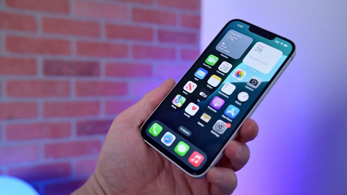 iPhone 16e vẫn hỗ trợ các tính năng Apple Intelligence