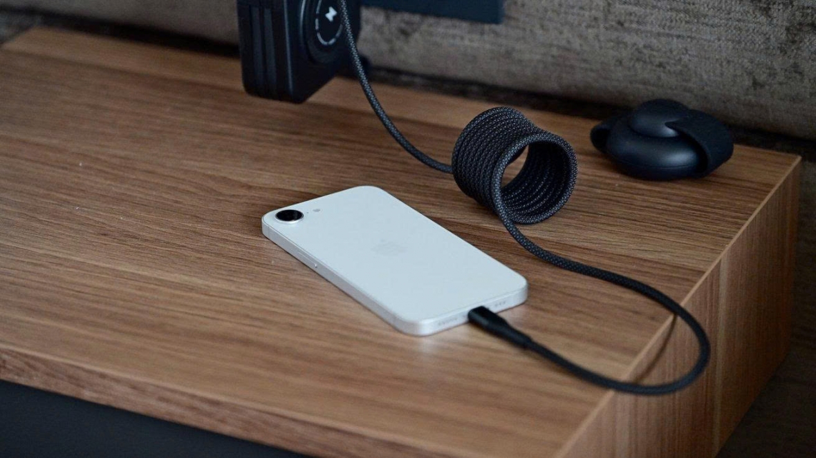 iPhone 16e không có MagSafe