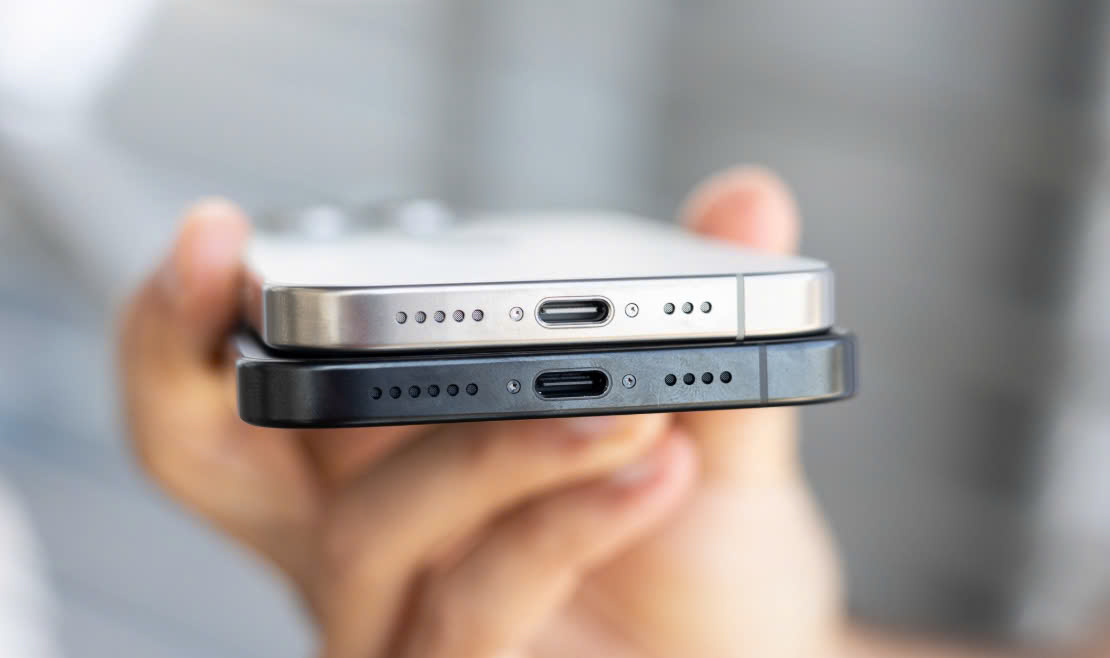 iPhone 16 Pro có dung lượng pin 3.582 mAh, trong khi iPhone 16 Pro Max sở hữu viên pin lên đến 4.685 mAh