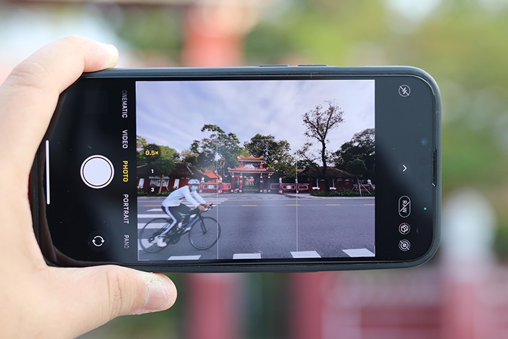 Chụp ảnh iPhone đơn giản