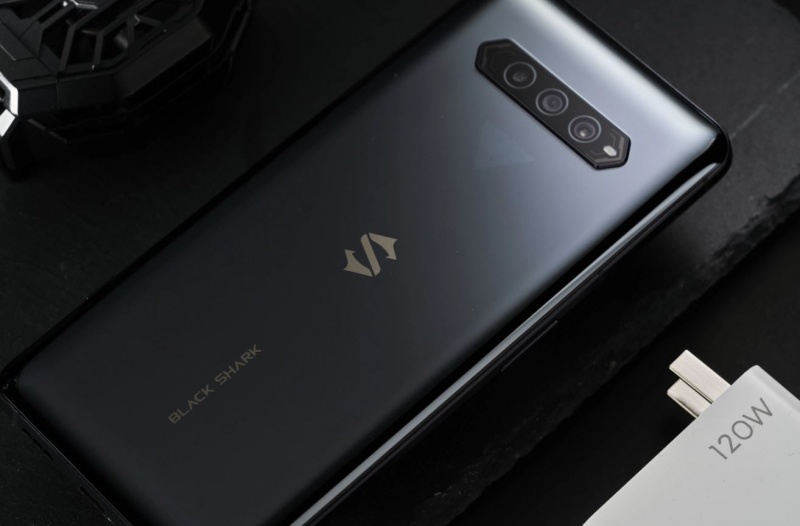 hnammobile - Xiaomi Black Shark 4 ra mắt: Đối thủ đáng gờm của ROG Phone 5 - 2