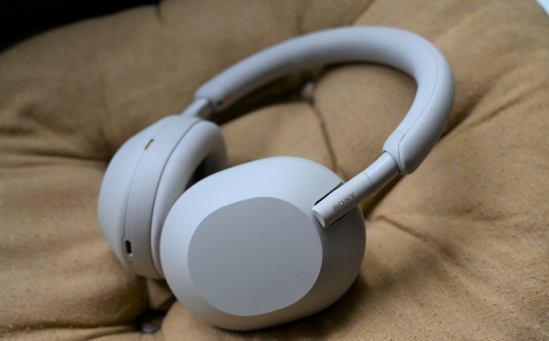 Tai nghe Bluetooth Sony WH-1000XM5 dẫn đầu thị trường với khả năng chống ồn cực đỉnh
