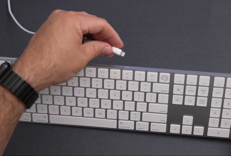 Apple Magic Keyboard MK2C3ZA sở hữu thời lượng sử dụng lên đến 1 tháng