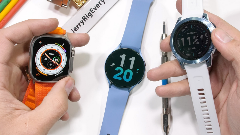 Mặt kính sapphire của Apple Watch Ultra, Galaxy Watch5 và Garmin Fenix 7 vượt qua bài kiểm tra độ bền một cách đáng kinh ngạc