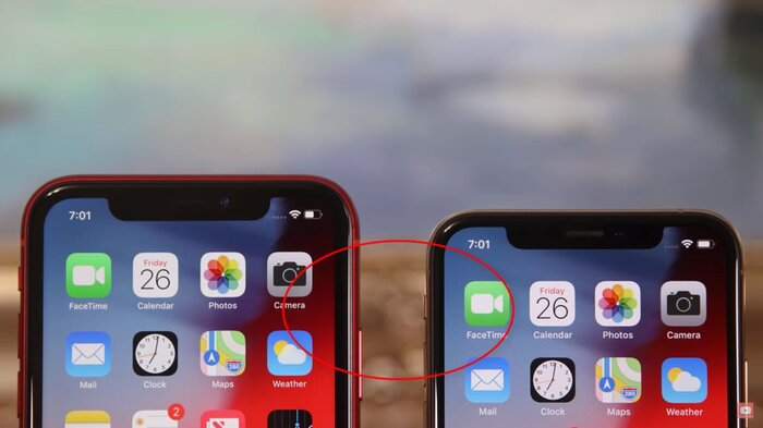 Chi tiết viền benzel của iPhone 11 tương đối dày so với điện thoại khác