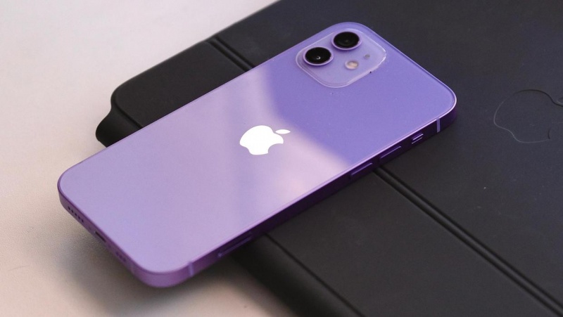 thiết kế iPhone 12 cũ