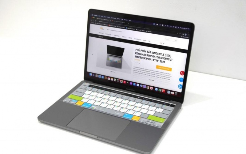 Miếng Lót Phủ Phím TPU MacBook Innostyle Pro 14-16inch  - Giữ gìn vẻ đẹp cho bàn phím MacBook Pro