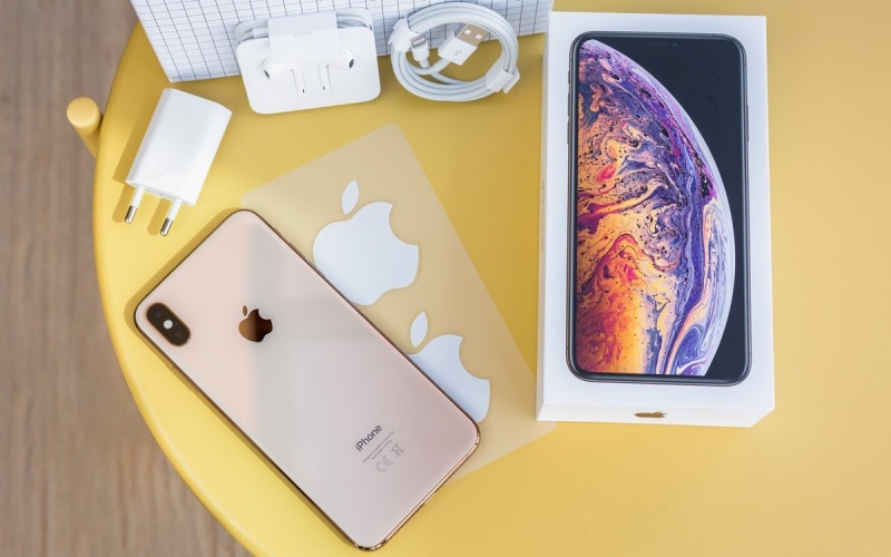 iPhone Xs sang trọng, đẳng cấp