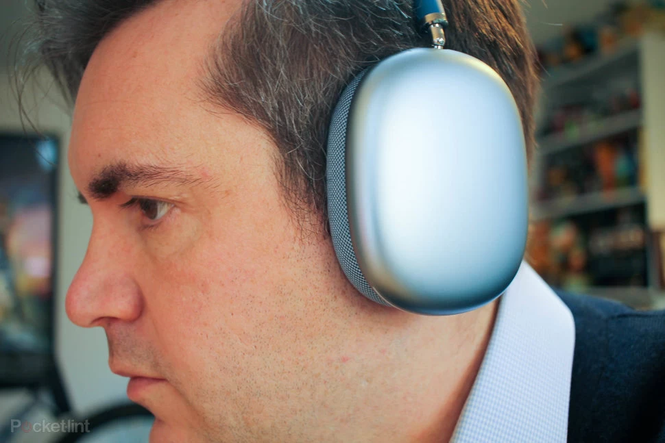 Đeo AirPods Max thực tế