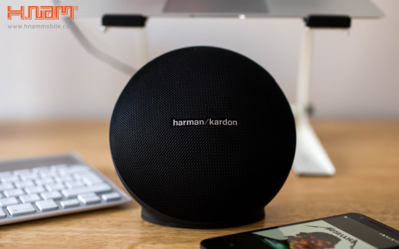 Harman Kardon nổi tiếng là thương hiệu sản xuất các thiết bị âm thanh chuyên dụng