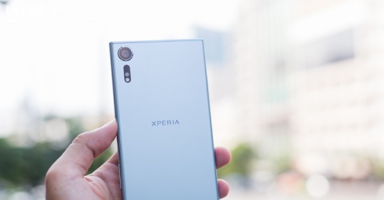 Đập hộp Sony Xperia XZs. Khả năng quay Super Slow-motion tuyệt đỉnh, thiết kế nam tính, cùng với cấu hình mạnh mẽ.