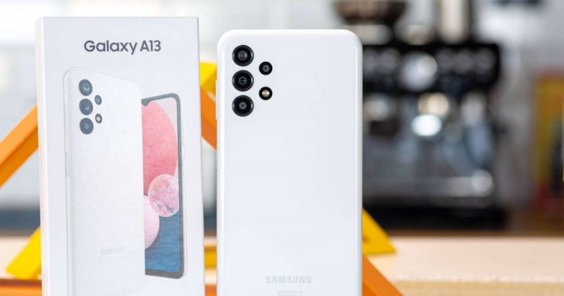 Trên tay đánh giá Samsung Galaxy A13