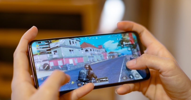 vivo Y50: Smartphone cấu hình khủng giá rẻ dành cho các game thủ