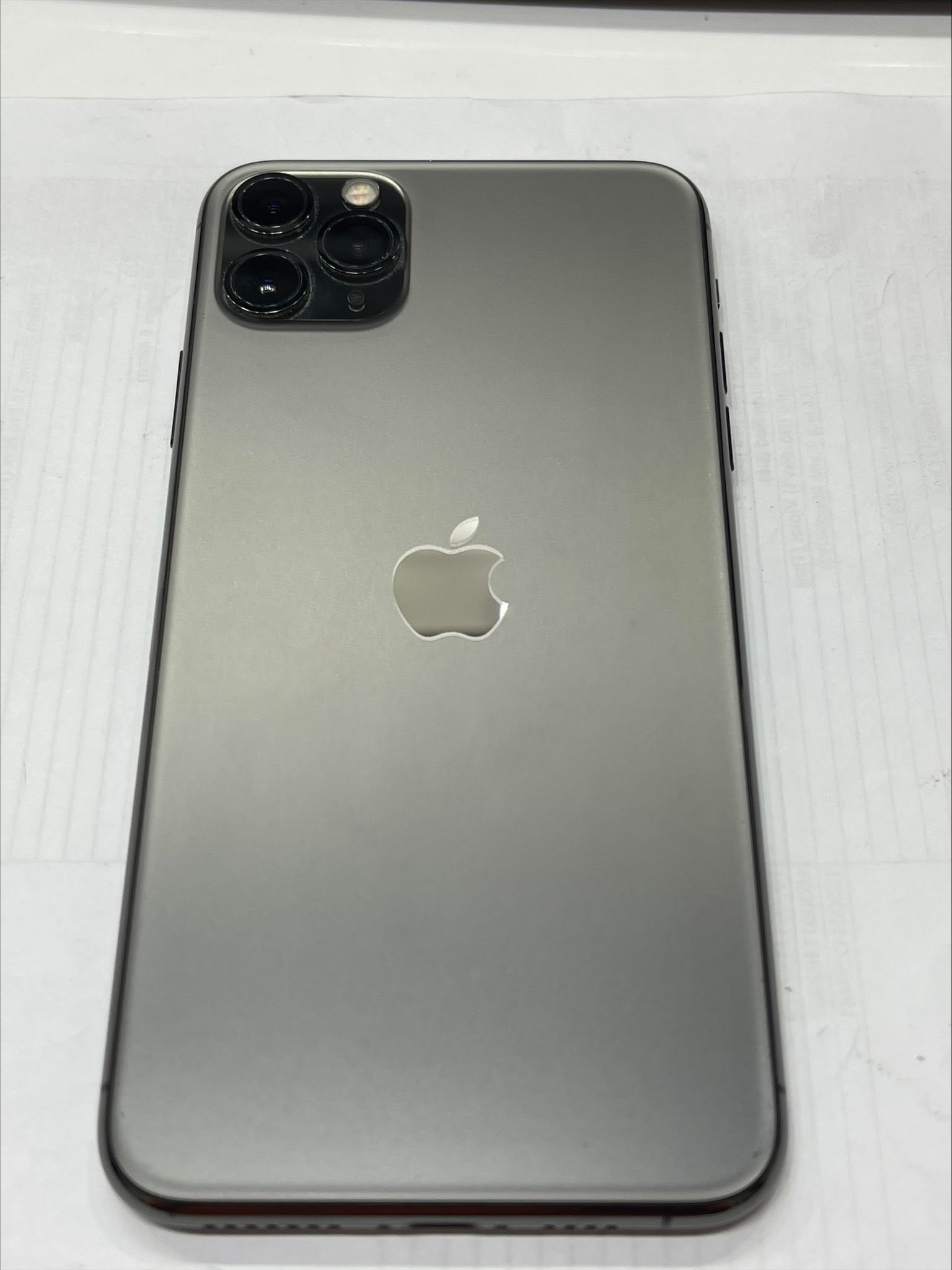 Ốp lưng dẻo trong iPhone 11 Pro Max