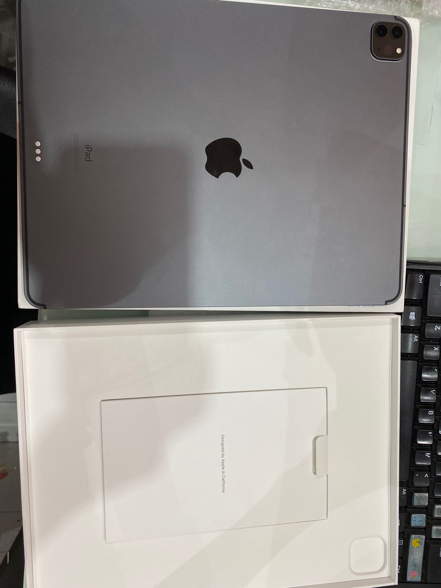Apple iPad Pro 12.9 Cellular 128GB 2020 Cũ 99%