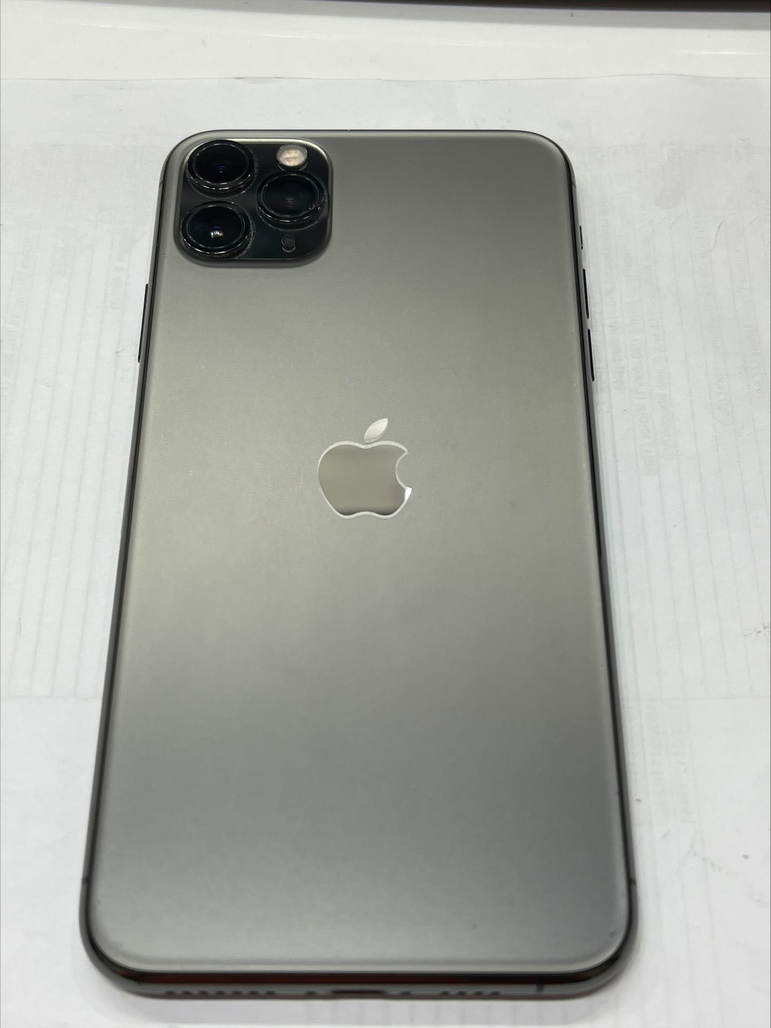 Apple iPhone 11 Pro Max 1 Sim 64GB 99%
