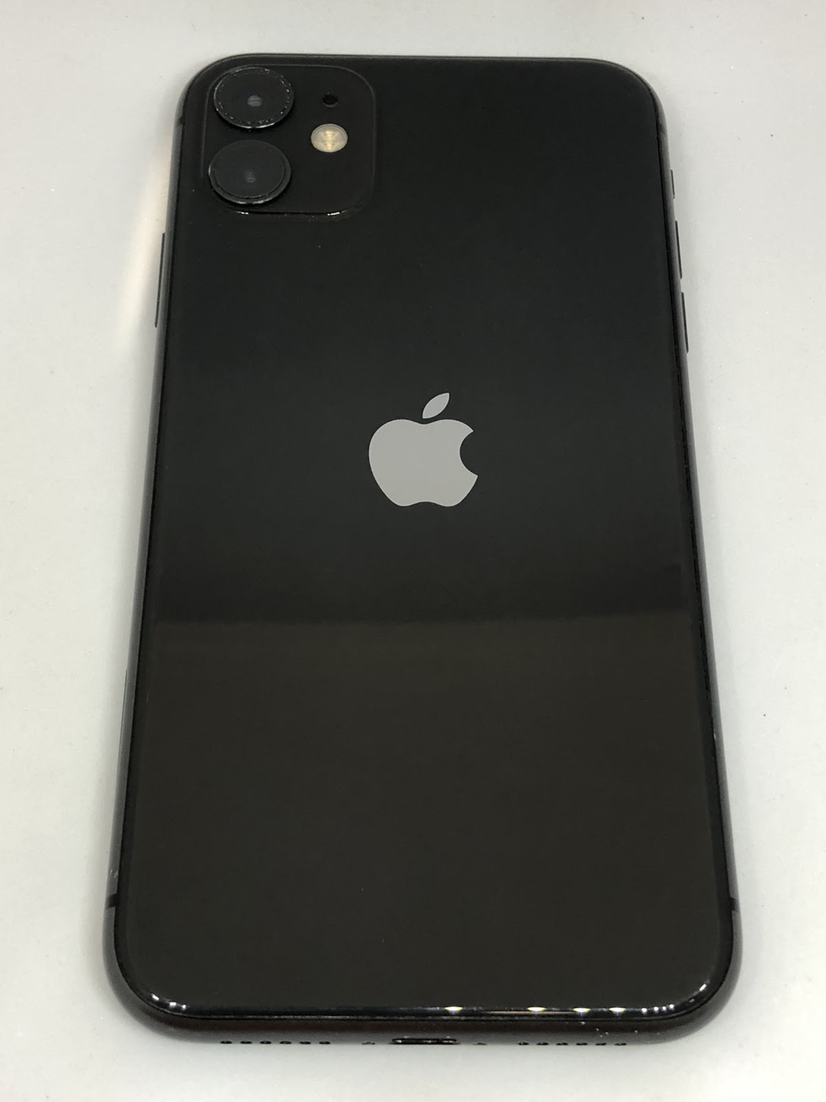 Apple iPhone 11 1 Sim 64GB 97%