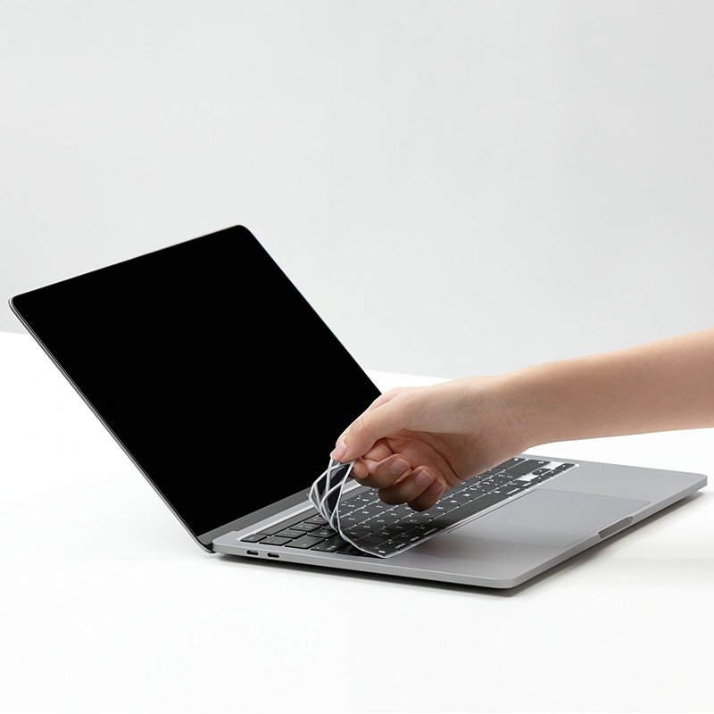 Miếng Lót Phủ Phím TPU MacBook Innostyle Pro 14-16inch (IKC2442BLK) 