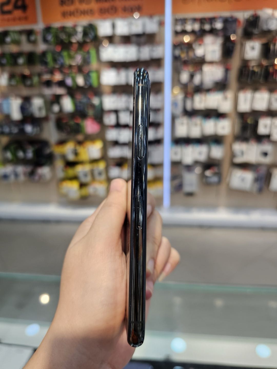Apple iPhone 11 Pro 1 Sim 256GB cũ 98% LL/A Trần Quang Khải