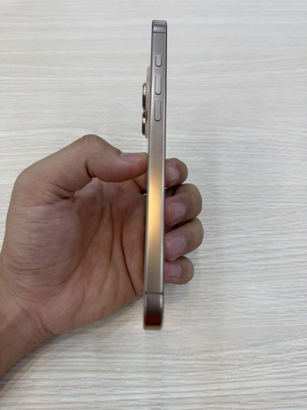 Apple iPhone 16 Pro Max 256GB LL/A cũ 99% Chỉ Có 1 Máy