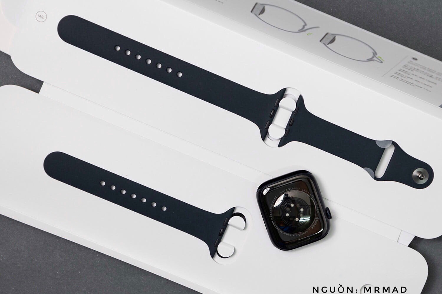 Apple Watch Series 7 GPS 41mm Midnight Aluminium Case with Midnight Sport Band MKMX3 99%