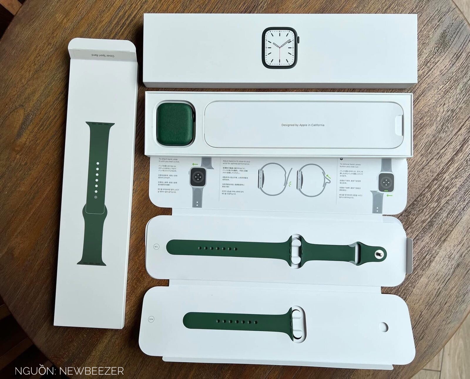 Apple Watch Series 7 GPS 45mm Green Aluminium Case with Clover Sport Band MKN73  99%